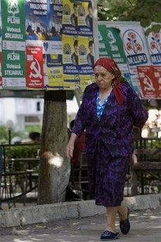 [ap+moldova_elections.jpg]