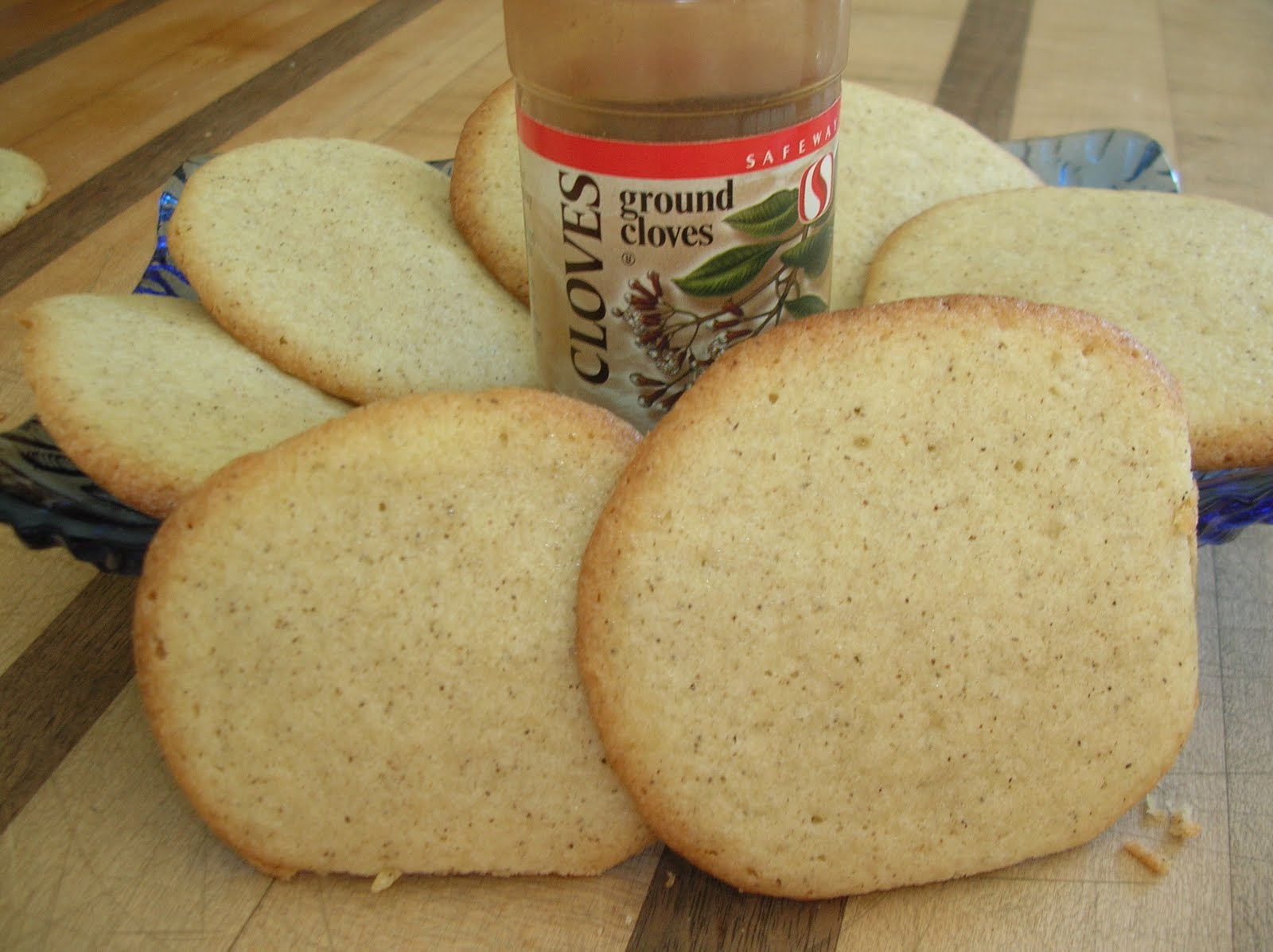 A Year of Cookies Cookie Recipe 331 Clove Cookies