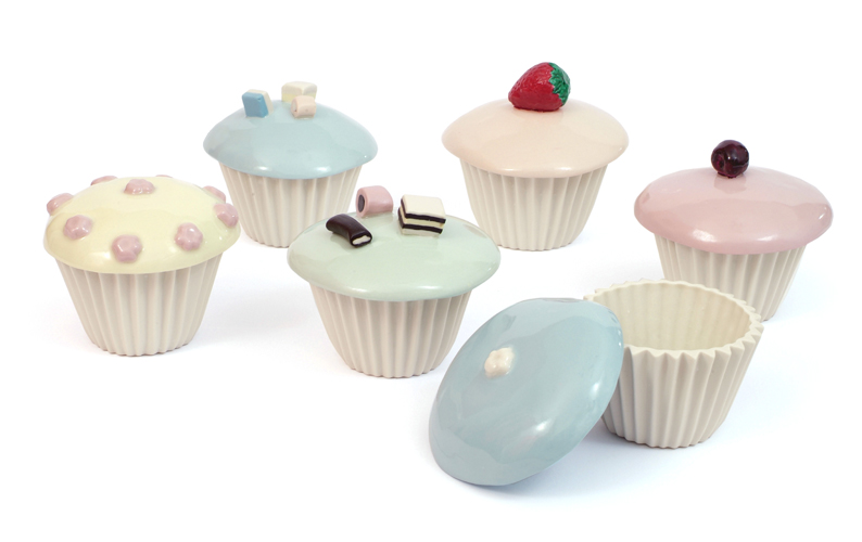 [Lgroup-pick-CupCakes.jpg]