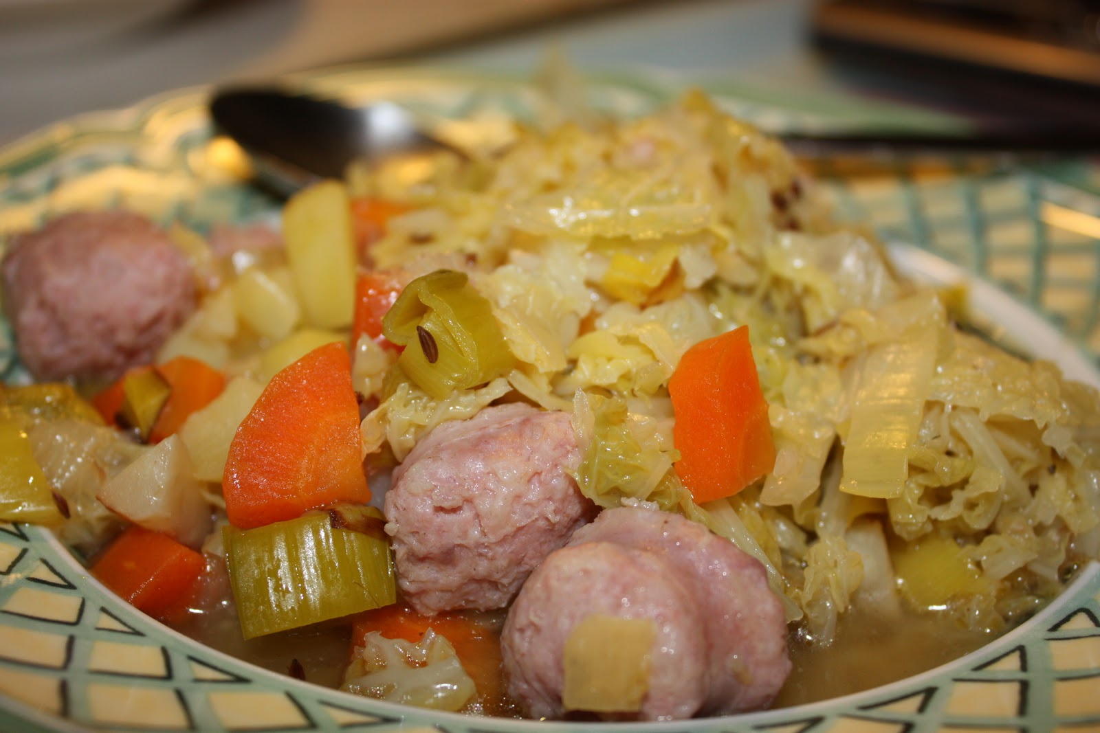 DinerPlus PhilingBB Savoy cabbage soup Wirsing Suppe Soupe au chou