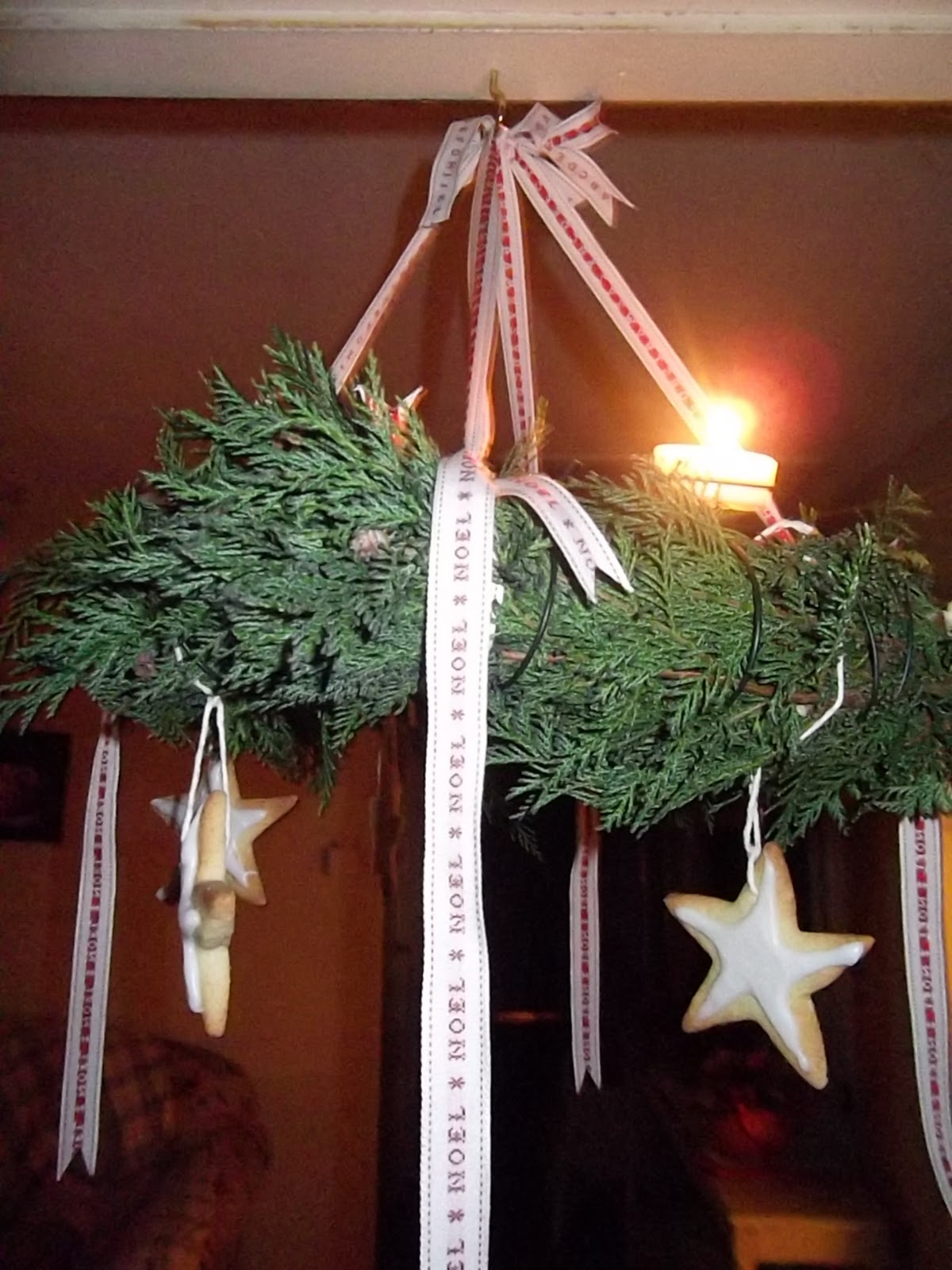 . Happy first Advent and how to make an Adventswreath