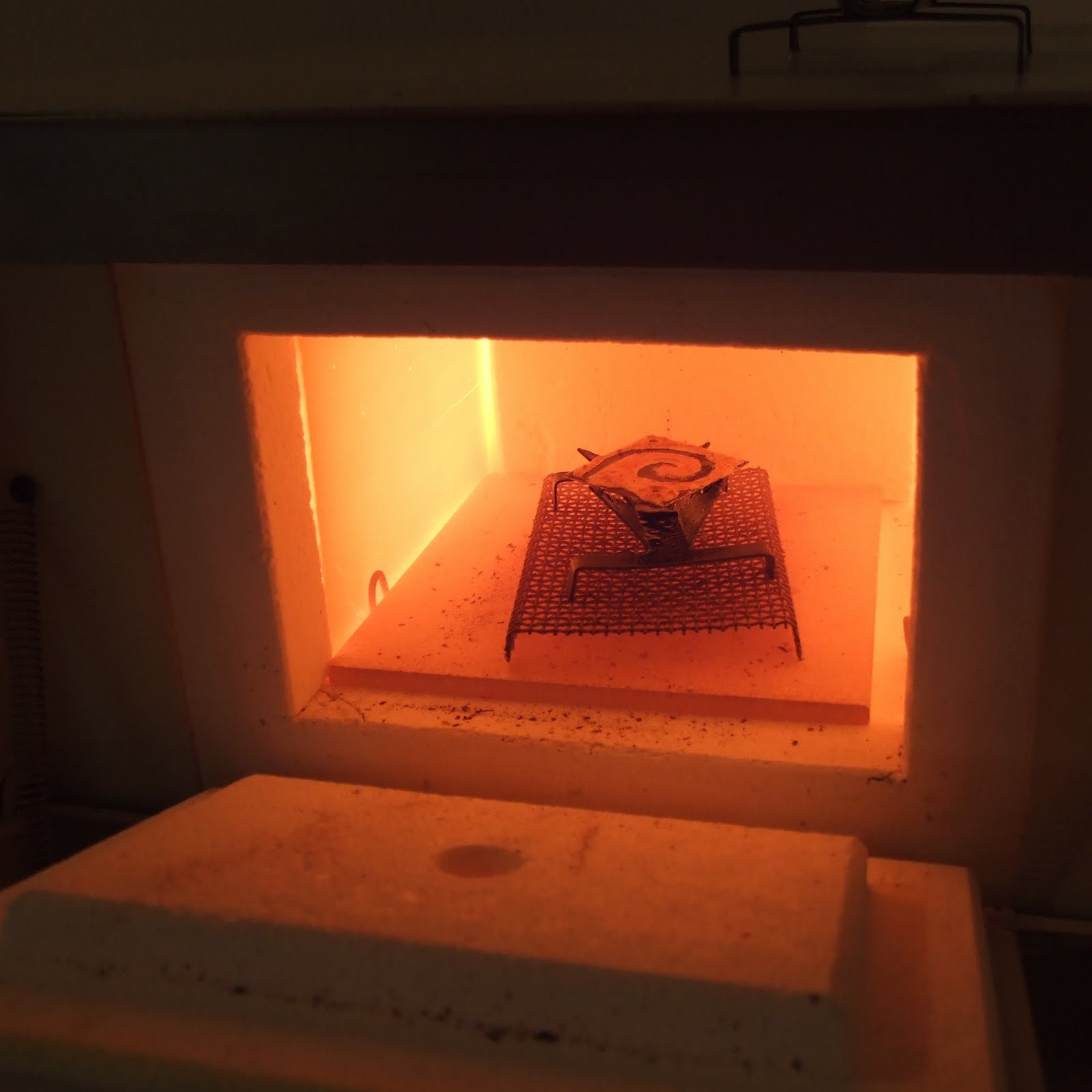 LABORATORIUM: Emaillieren