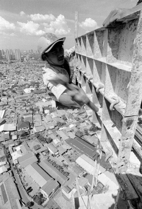 [indonesian_construction_workers_17.jpg]