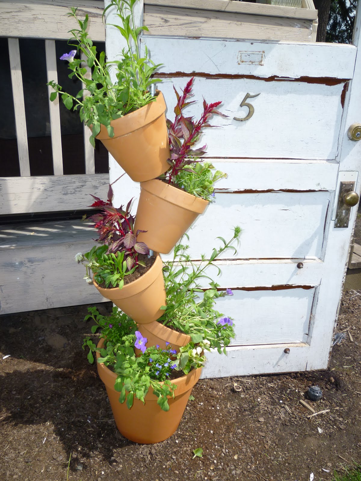 Someday Crafts: Tipsy Pot Planter