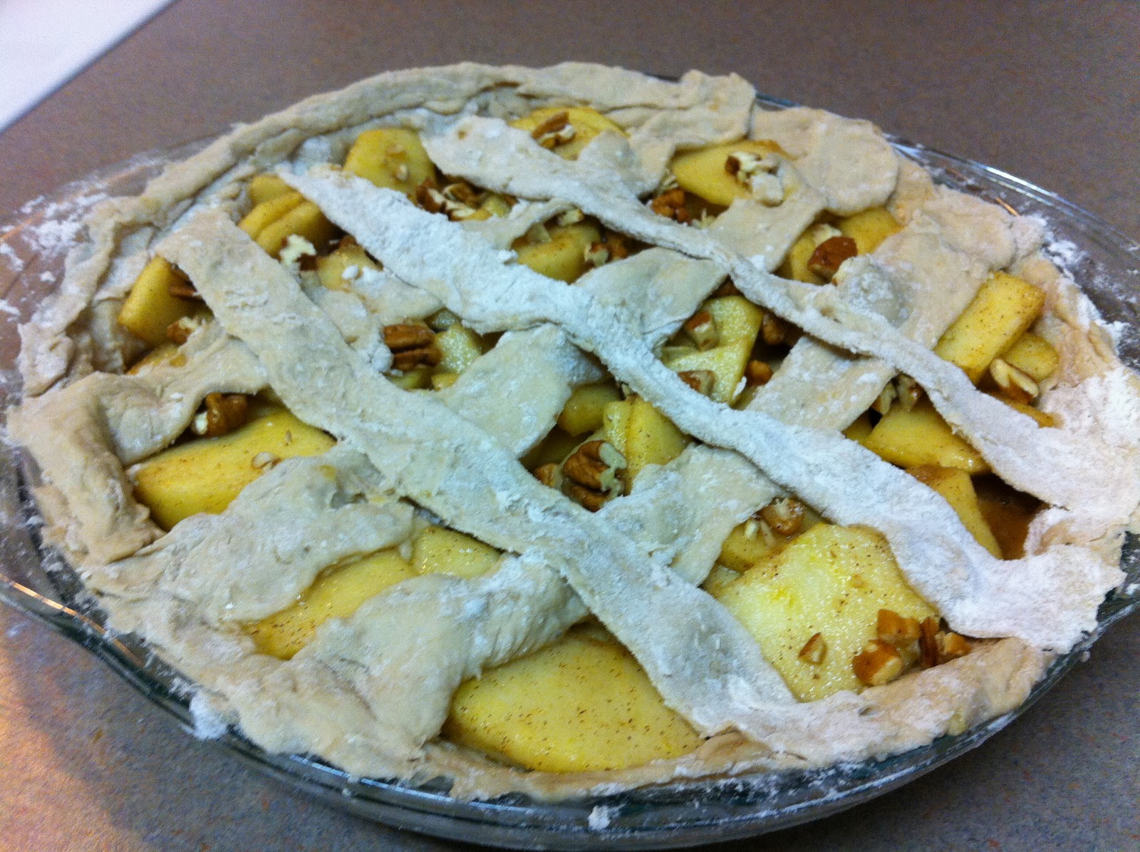 blowing up the oven apple pie with banana crust