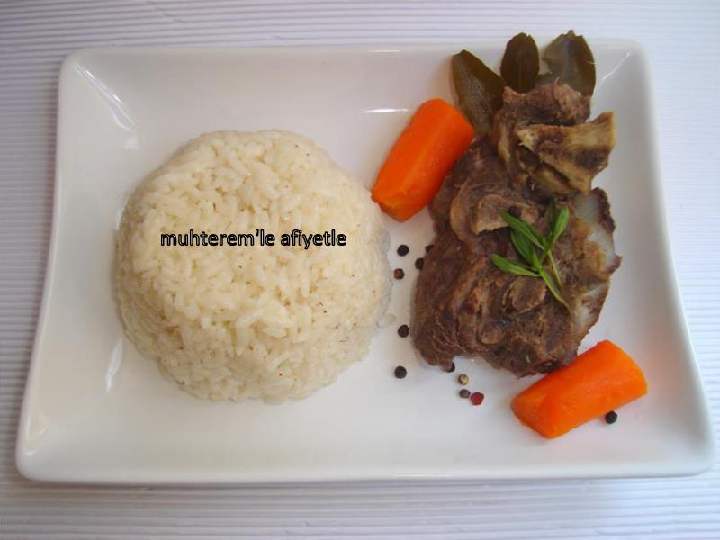Muhterem�le Afiyetle ET SUYUNA PİLAV