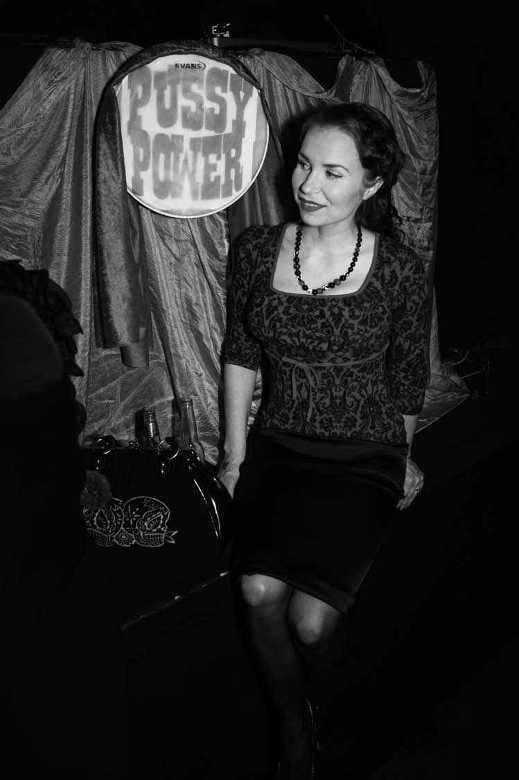 joy licious pin up p iv kirja helmikuuta 2011 joy licious pin up p iv kirja helmikuuta 2011