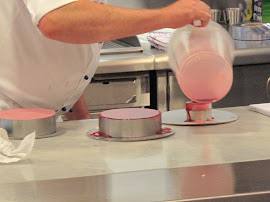 A Covert Le Cordon Bleu Escapade: Raspberry Mousse Gateau