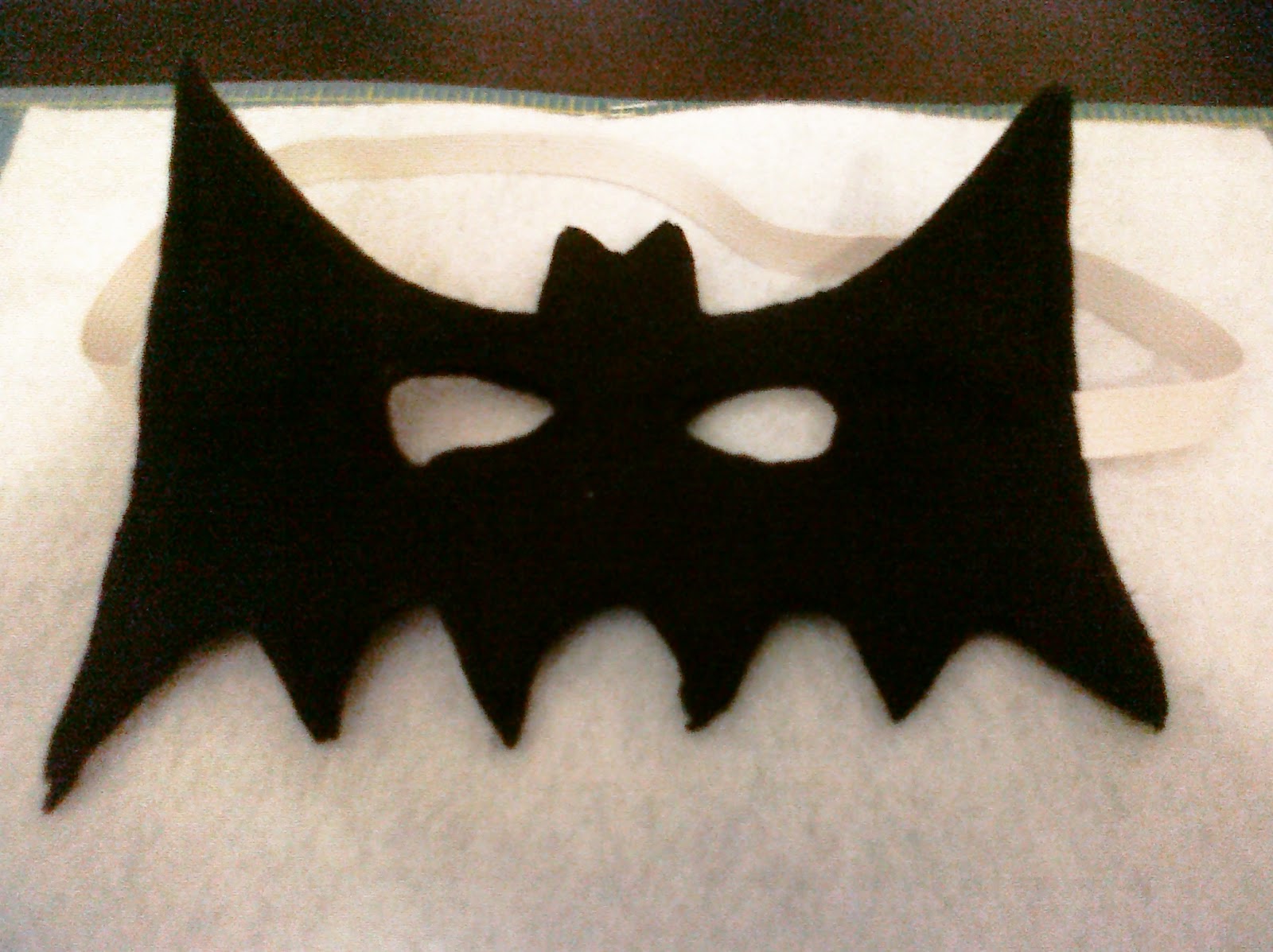 Auntie lolo crafts batman belt and mask