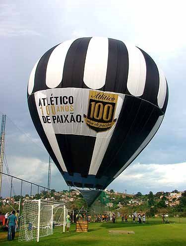 [balãoalvinegro.jpg]
