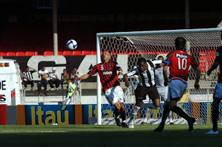 Atenção cardiologistas: Tem jogo do Galo. alex+careca+e+jorge+luis - Atenção cardiologistas: Tem jogo do Galo.