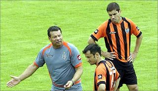 %C3%A9+aqui+correa - O Galo continua lindo