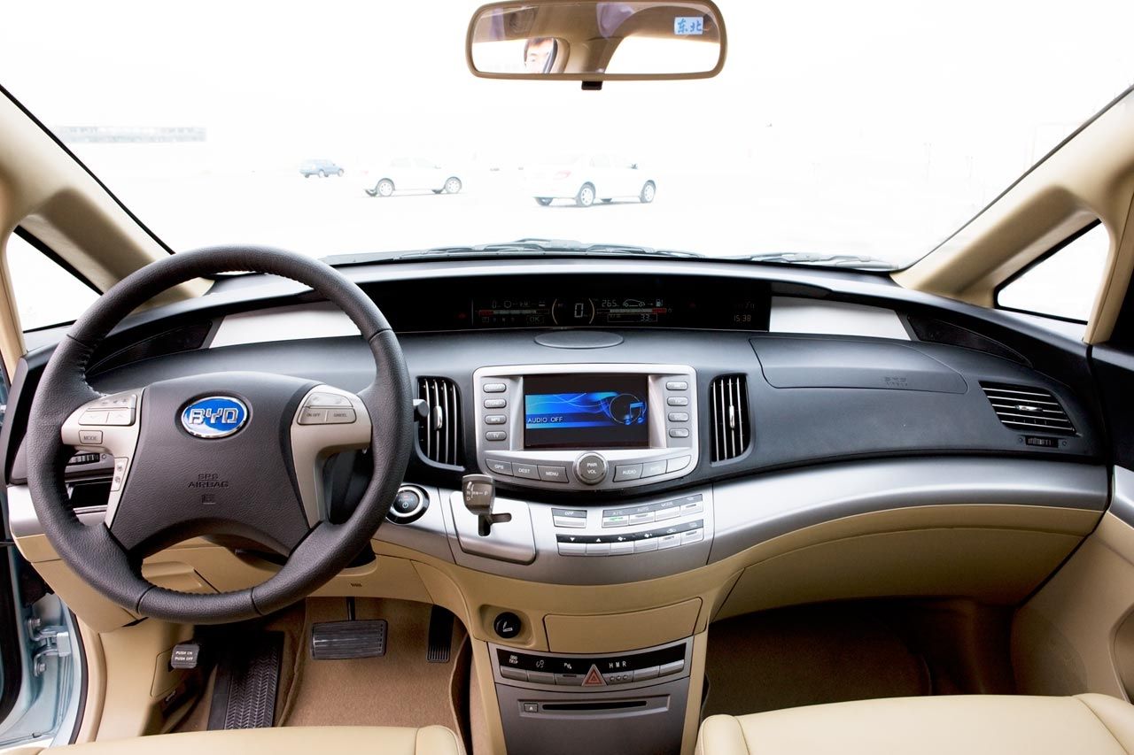 [byd-e6-interior.jpg]