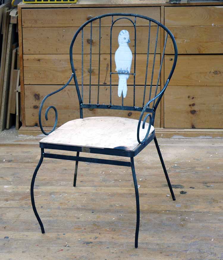 [parrot+chair+front.jpg]