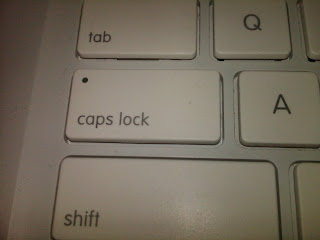 Allow light. Caps Lock и Shift. Caps Lock Key. Где находится кнопка caps Lock на ноутбуке. Как отключить капс лок на клавиатуре.
