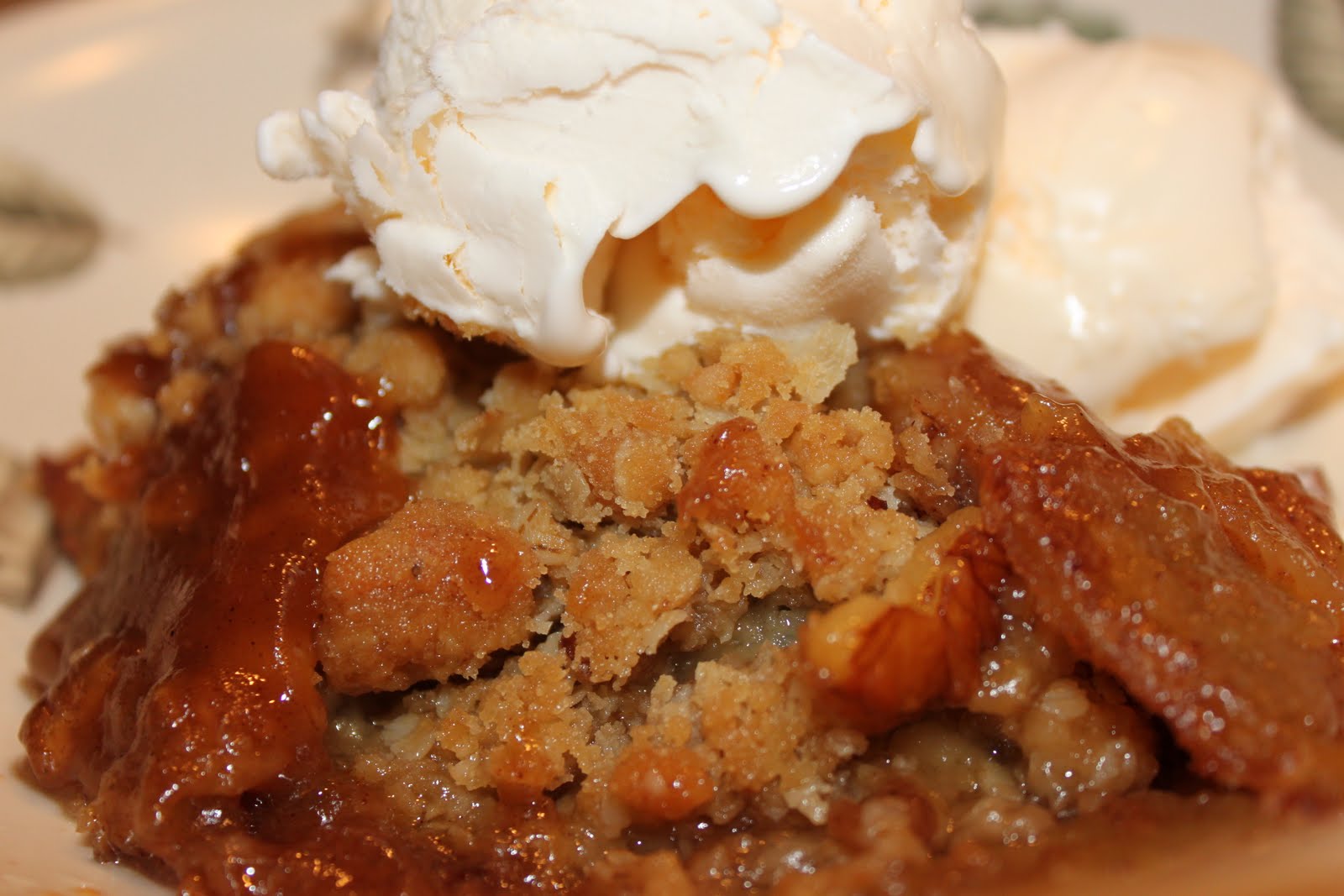 CARRIE'S COOKING CORNER Dutch Oven Caramel Apple Crisp