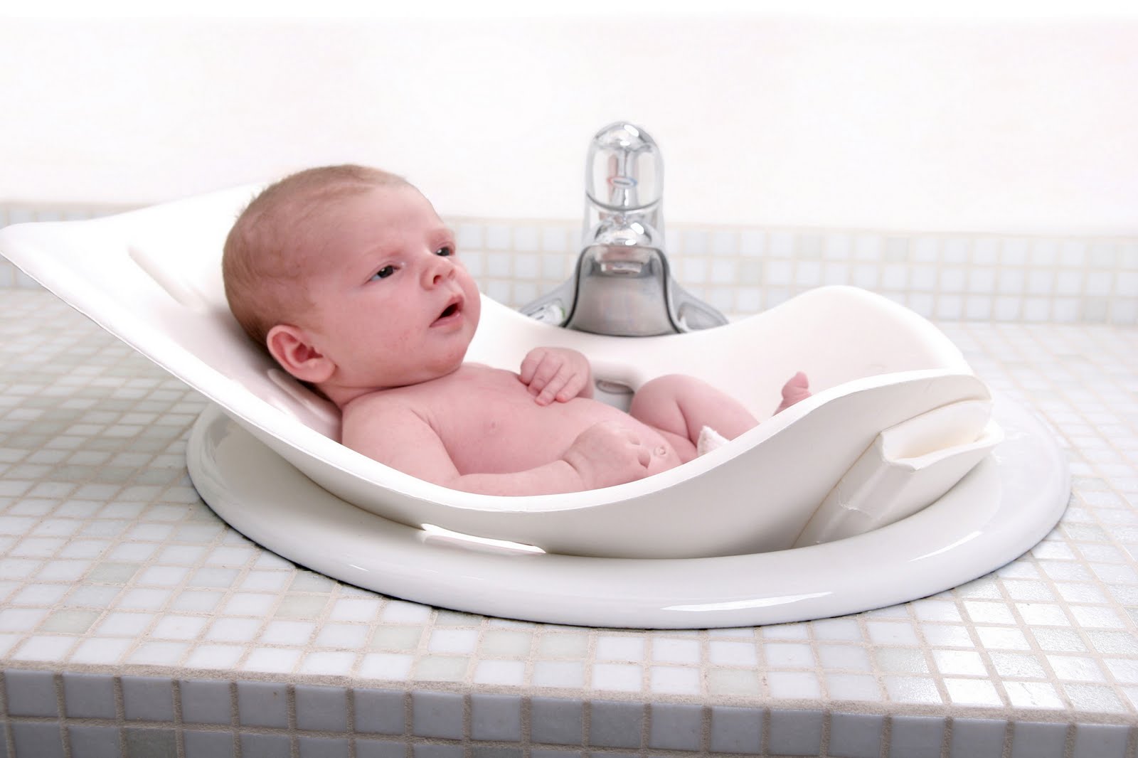 babybliss style for both mom + baby + kid Puj Tub simplifying bath