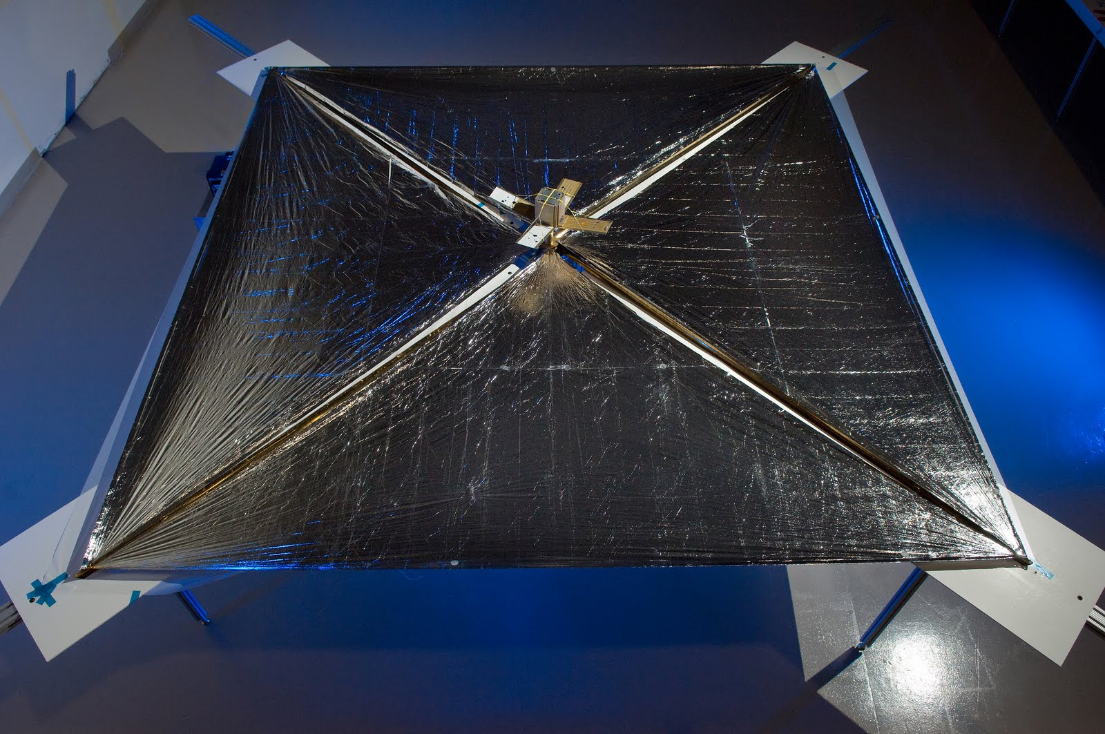 nonsenseverse fourquadrant solar sail propulsion system