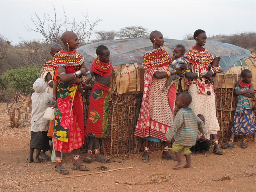 Африканский народ 7 букв. Танзания племя банту. Банту народ Африки. Кения, поселение Умоджа. Банту Восточная Африка.
