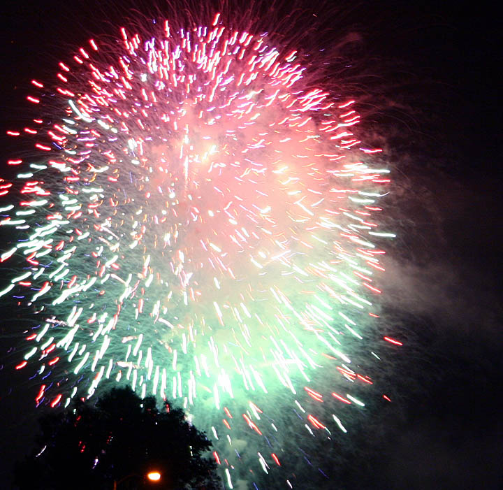 [Fireworks2007-055.jpg]