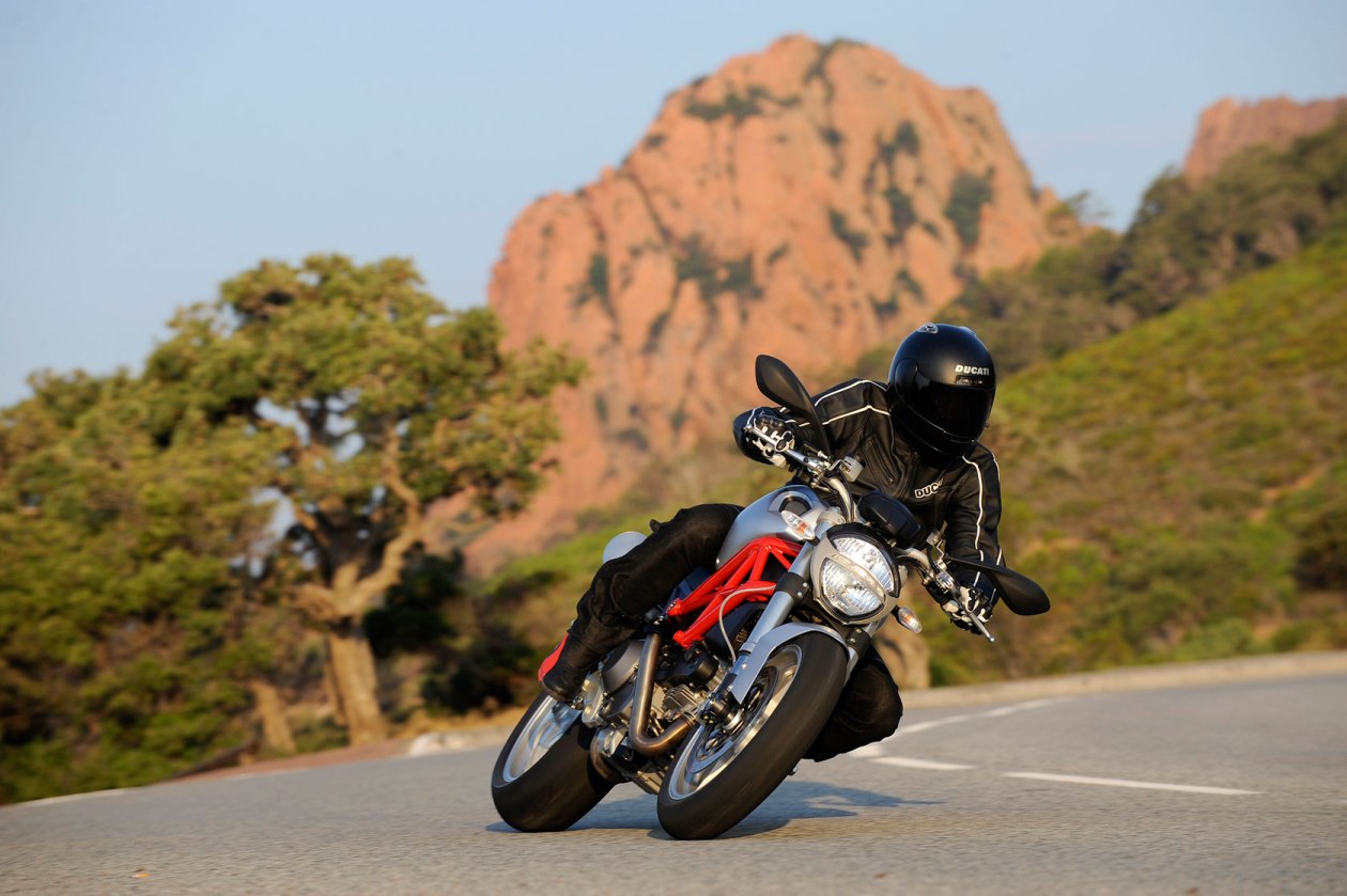 Ducati Monster 2011