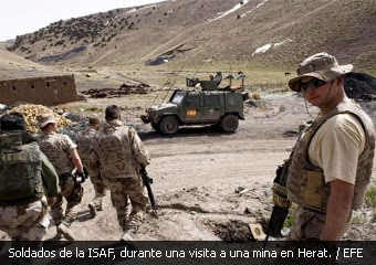 Malestar en la Legión. Defensa no envió a ninguna autoridad política a recibir en Torrejón a los dos militares heridos en Afganistán.