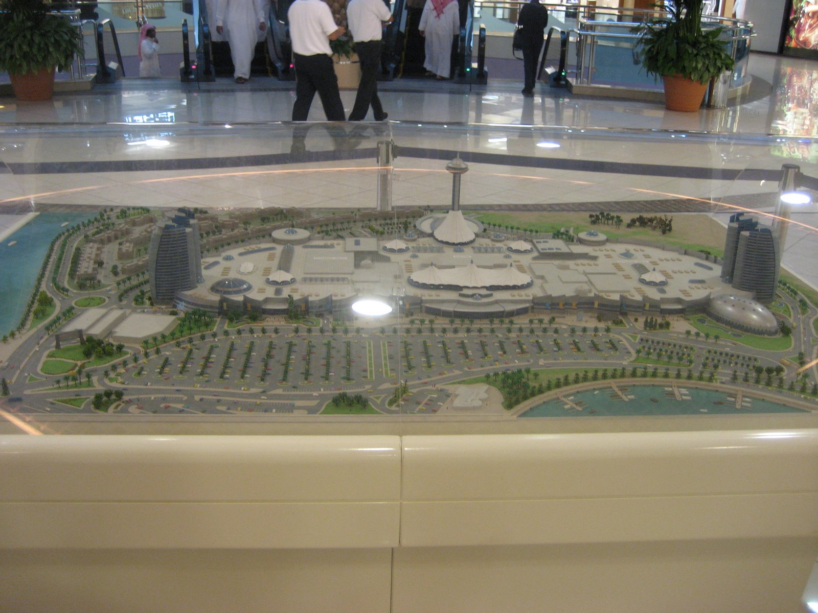 [Marina+Mall+Model.jpg]