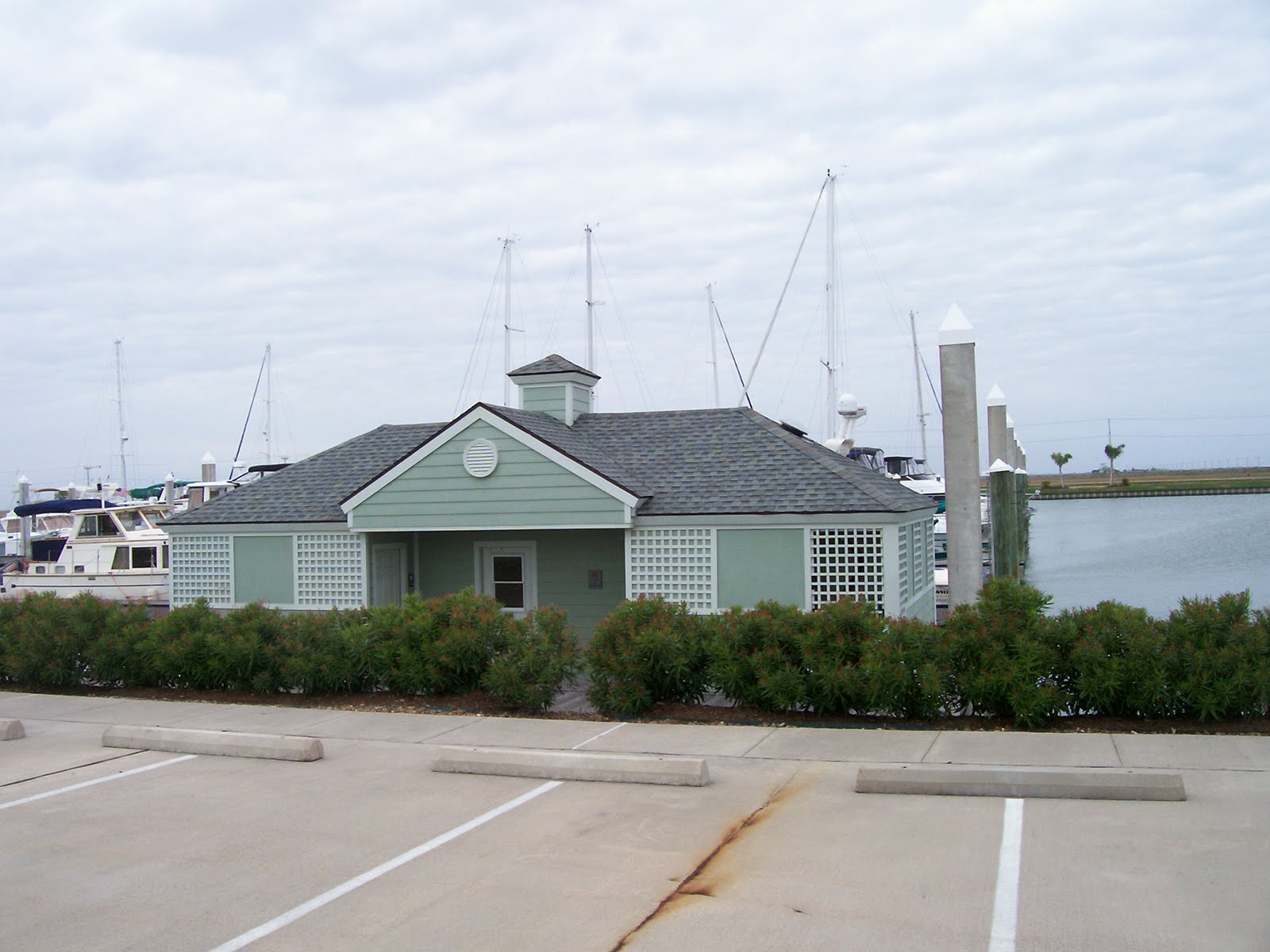 MV "Help Me Rhonda" Galveston, New Home at Harborwalk Marina