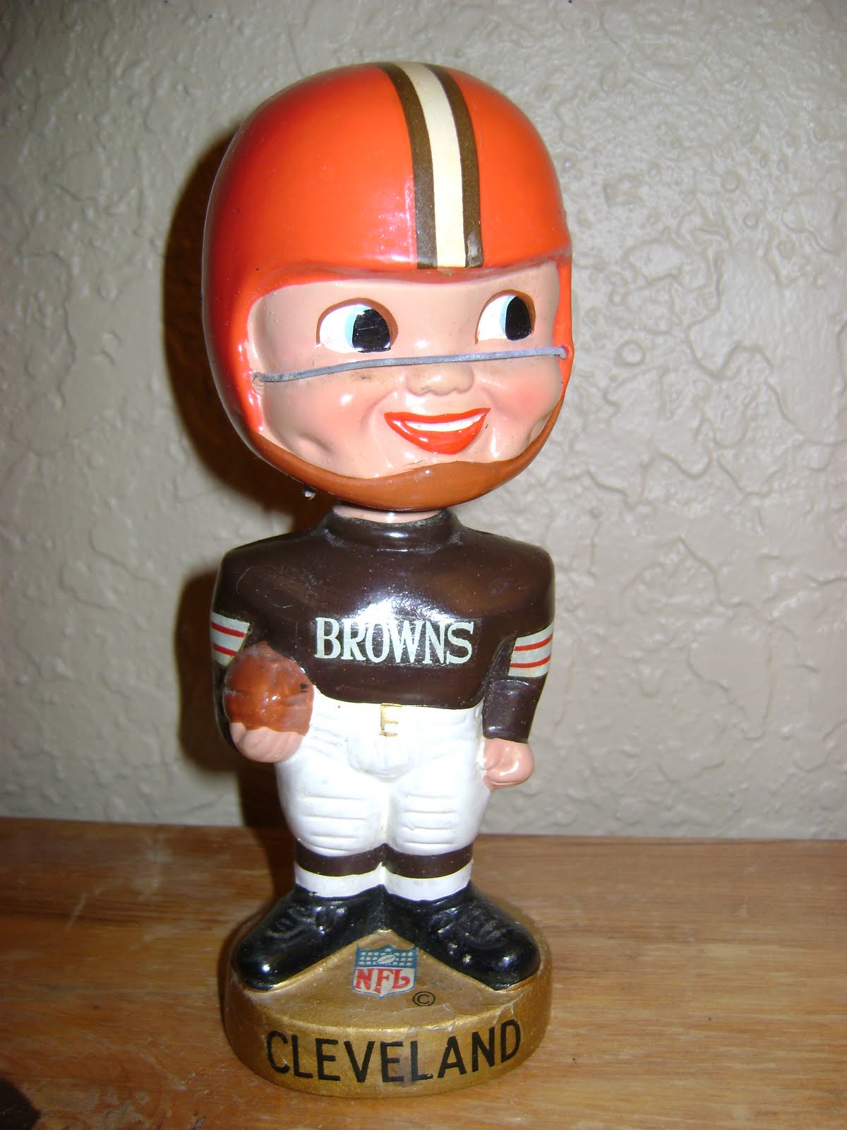 Adventures In Ebay 196872 Cleveland Browns Bobblehead