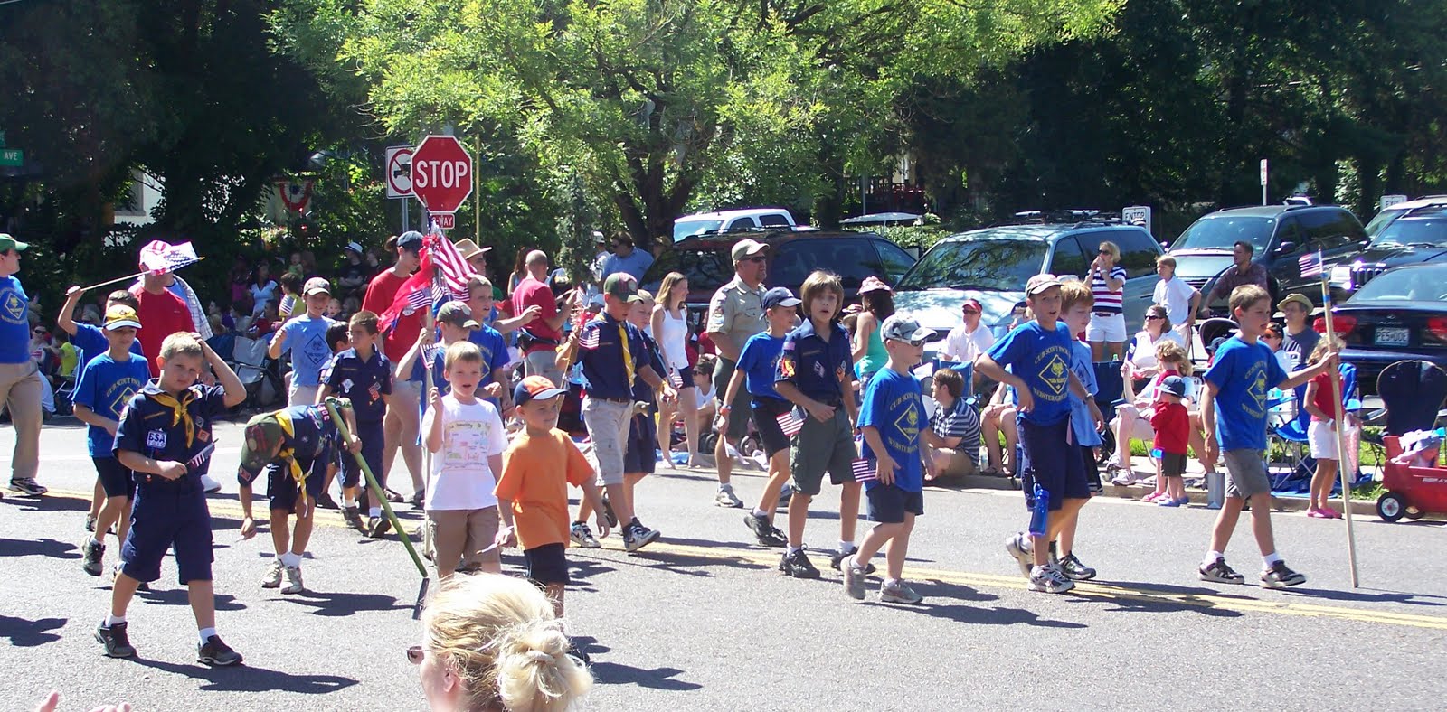 Outlaw's HideOut Famous Budweiser Clydesdales Highlight Webster Groves
