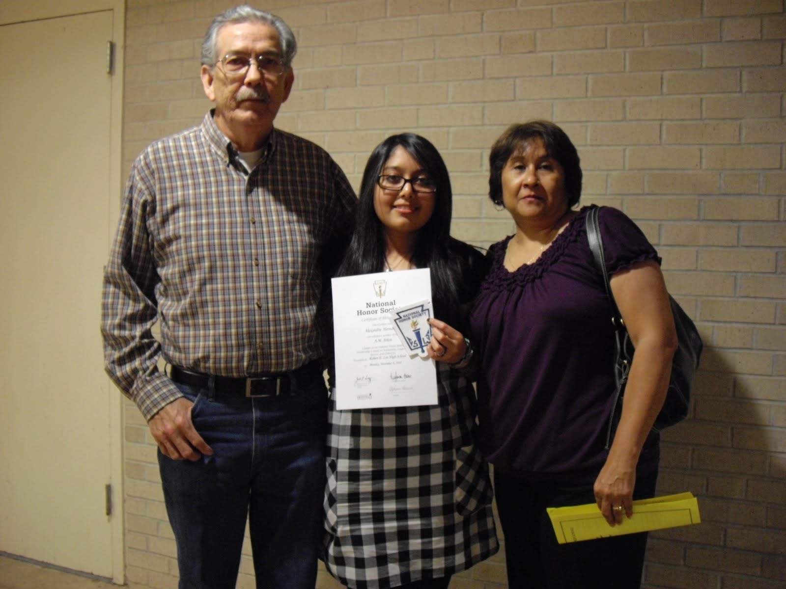 DOMINGUEZ FAMILY BLOG: 11/1/10 - 12/1/10