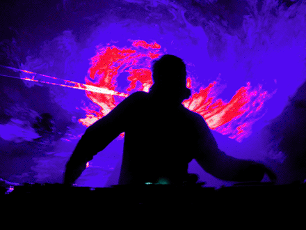 [dj.gif]