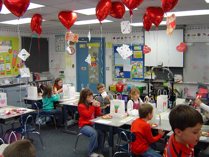 valentine's day party ideas for kids-valentine's day party games school