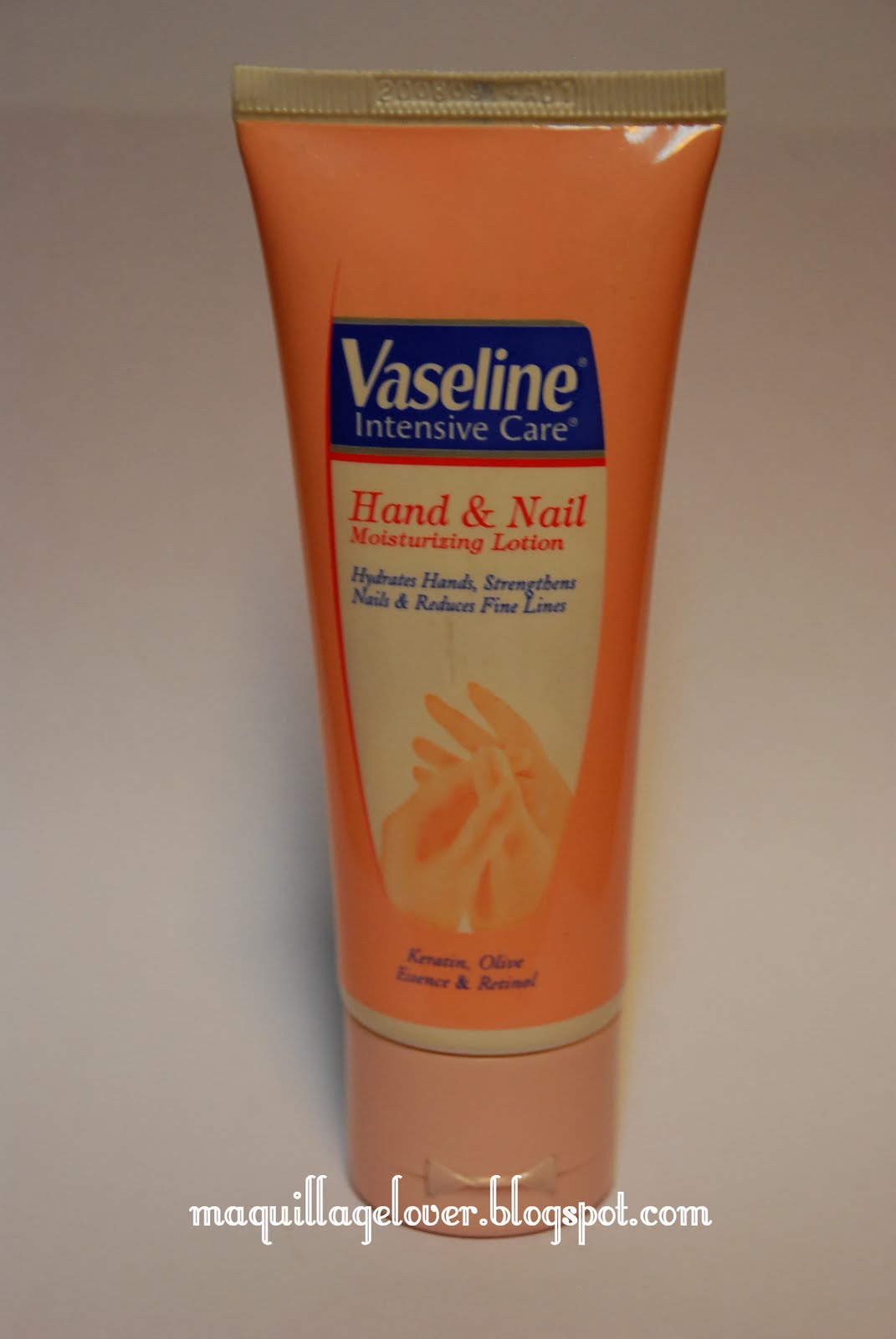 Maquillage Lover: Vaseline Hand and Nail Cream