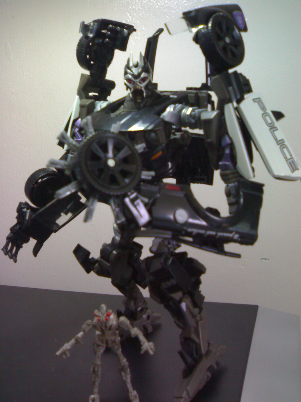 ☺ when darkness turns into light.: ROTF Human Alliance Barricade