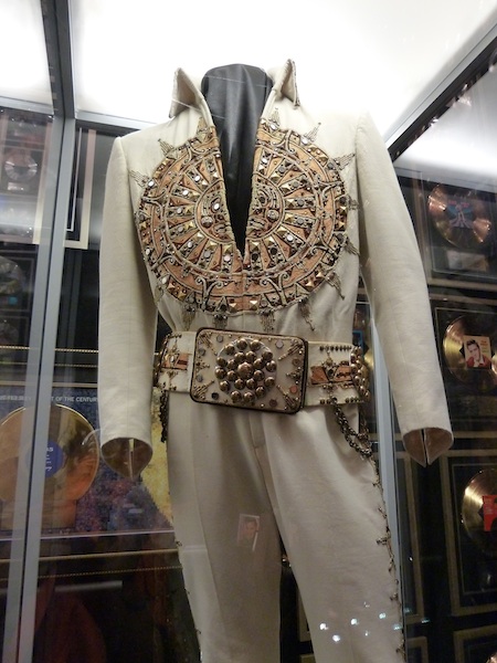 Four-Bit Room Goes Camping: Days 42 & 43: Navy Base, Elvis and BBQ in Beale