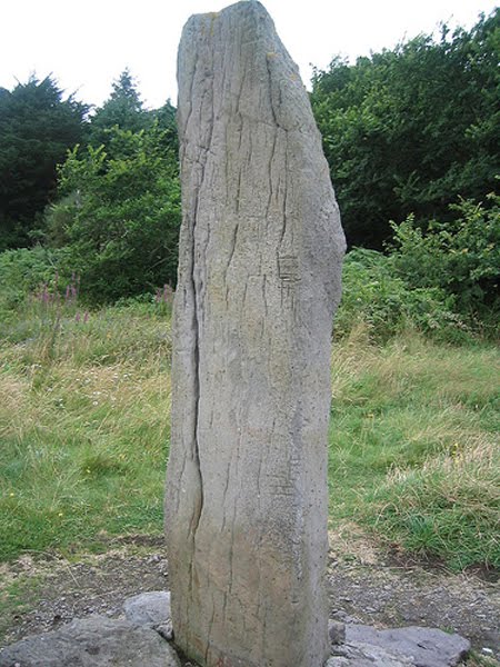 Een "Standing Stone" aus der megalitescher Zeit (Asterix an Obelix liesen)