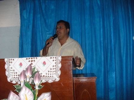 [PICT5919.JPG]