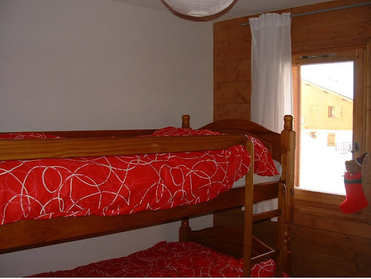 Extra bedroom with on suite bathroom