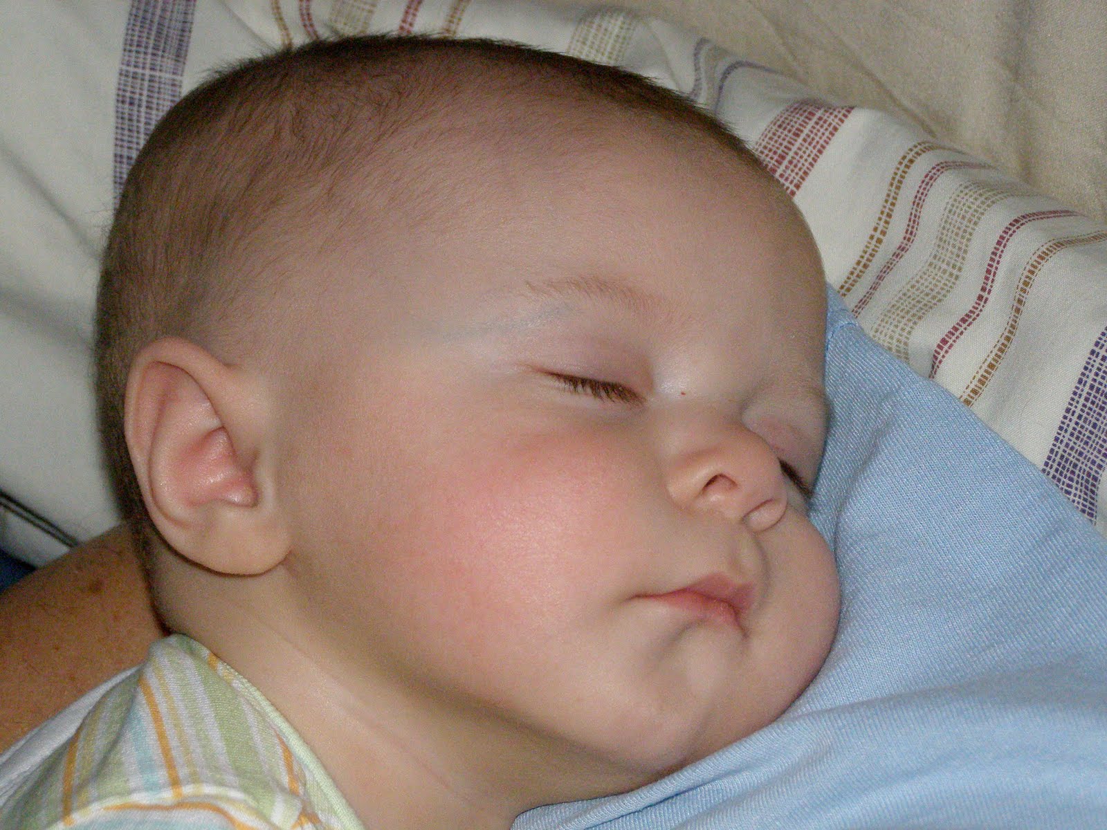 tripletsmom 6 months old! and still not sleeping through the night