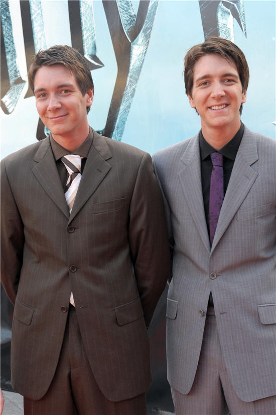 Mágic Forever Elenco James e Oliver Phelps