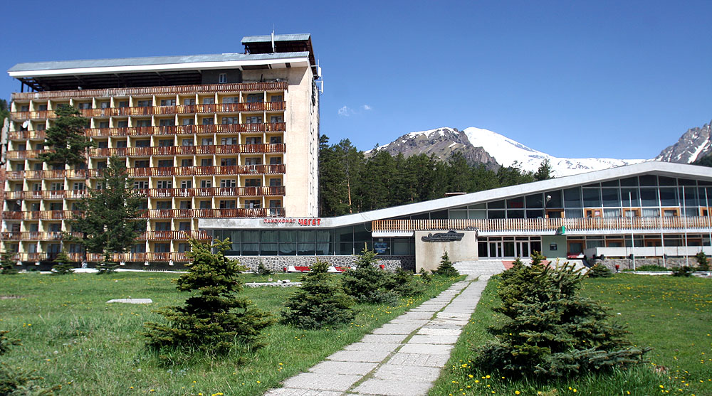 чегет эльбрус отель. чегет отели. гостиница чегет терскол. поляна чегет гостиница чегет. гостиница чегет терскол.