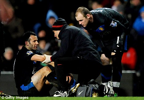 [article-1250133-083C4446000005DC-41_468x324.jpg]