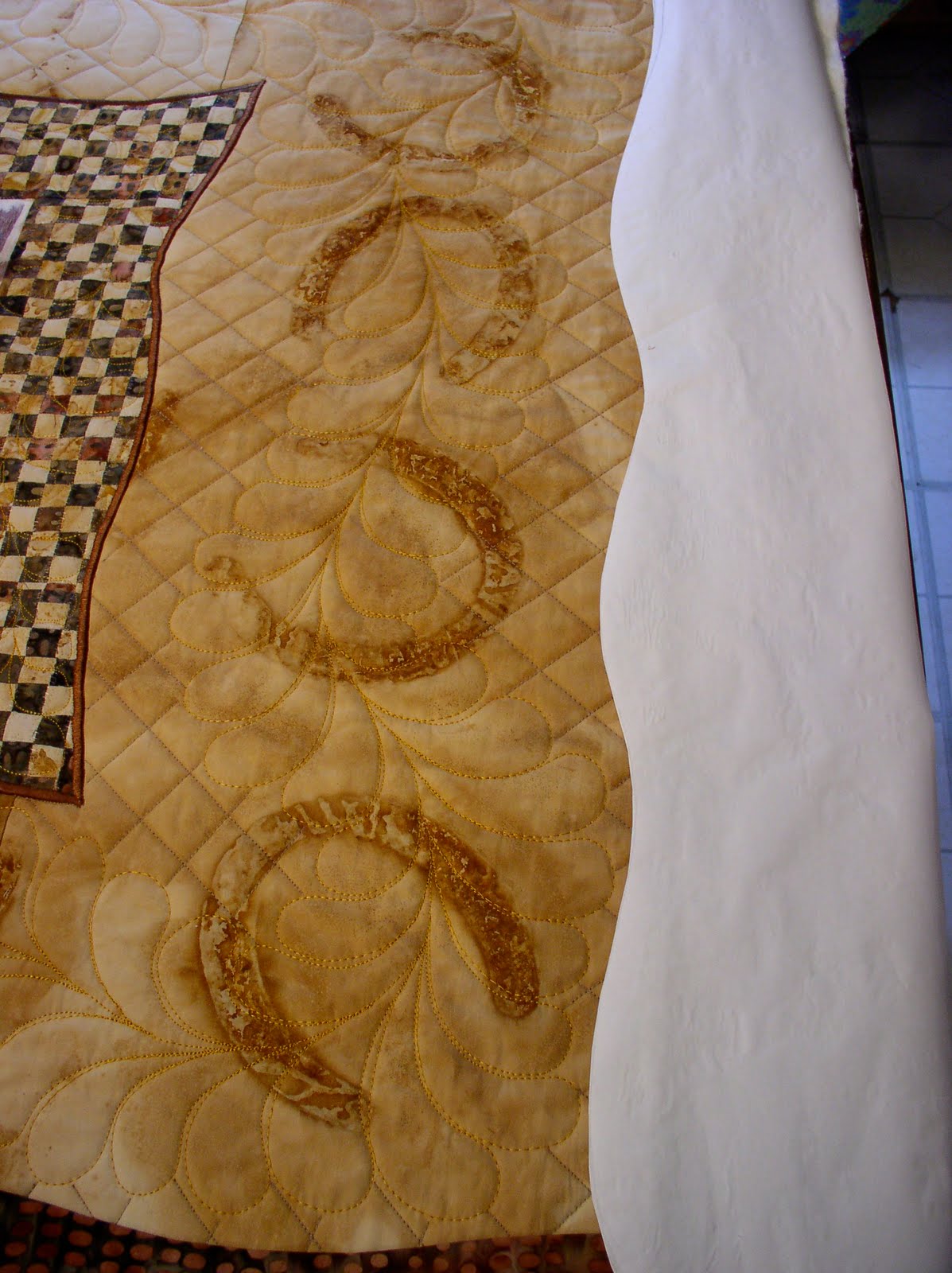 [Cow+Pony+Rust+Quilt+Wavy+Border+2.jpg]