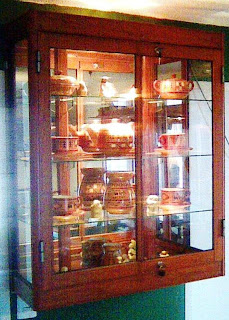 Invitroo Asoc.: Vitrinas Colgantes