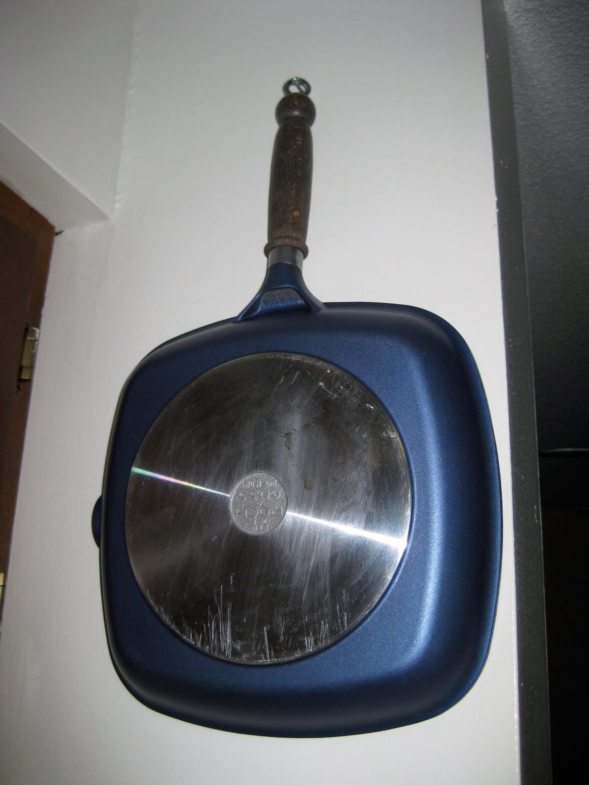 Out Of The Culinary Saturday Quick Hit How To Buy A Grill Pan