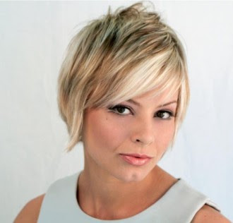 Trendy Short Hairstyles and Accessories for 2010