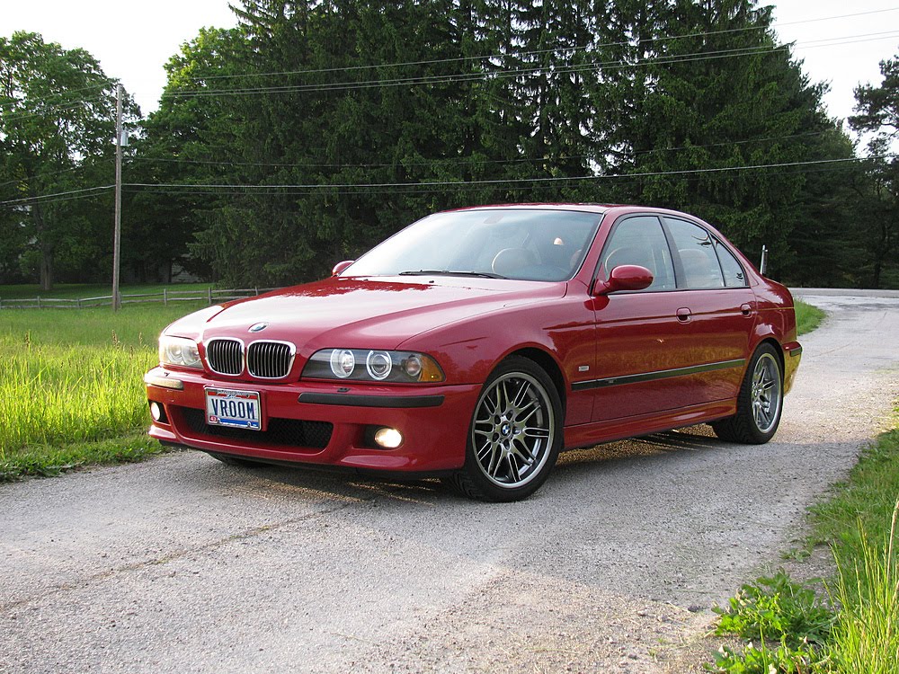 BMW M5: I love those Imola Red E39 M5s