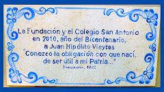 Placa colocada por el CSA y FSA, en homenaje a Juan Hipólito Vieytes, en el solar donde nació.