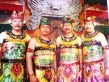 Pakaian Bangsawan Bali